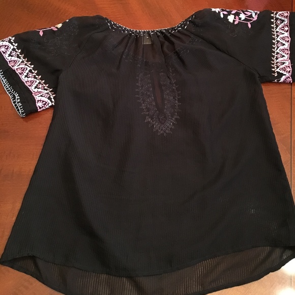 Gold Hawk black silk embroidered blouse - Picture 4 of 7